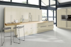 CGI_Kitchen_Edged_Phoenix_S2_Gloss-Ivory_RGB